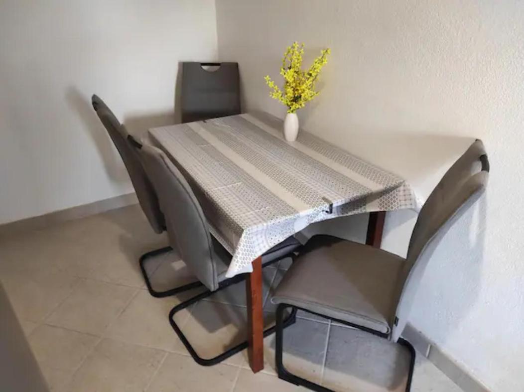 Bellacosta Iii Apartment *